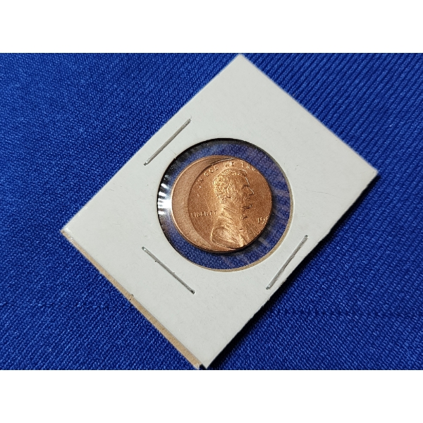 Rare Mint Error Off-Center Lincoln Memorial Cent (Unknown Year)