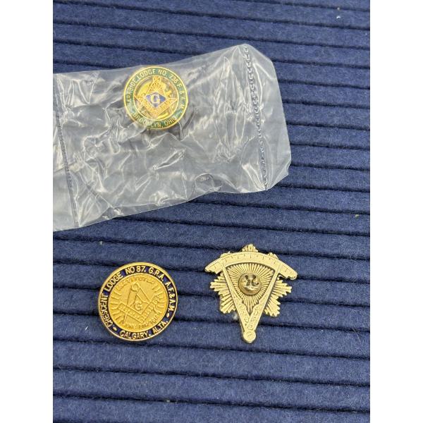3 Pins - Crescent Lodge No. 87 G.R.A A.F. & A.M. - Calgary. ALTA - Parkside Lodge No. 736 F & A.M. B