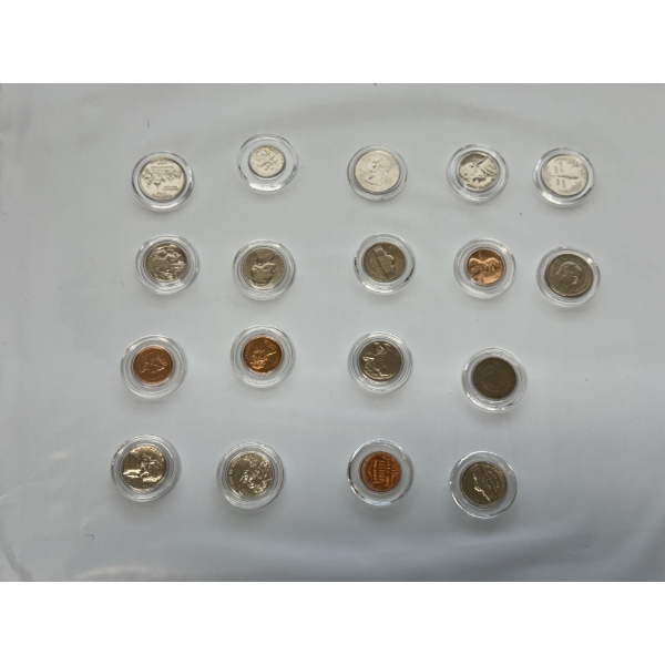  Lot Of 18 Coins In Case Holders - Great Condition