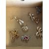 Image 2 : Beautiful Pins - Pearl - Etc. Costume Jewelry