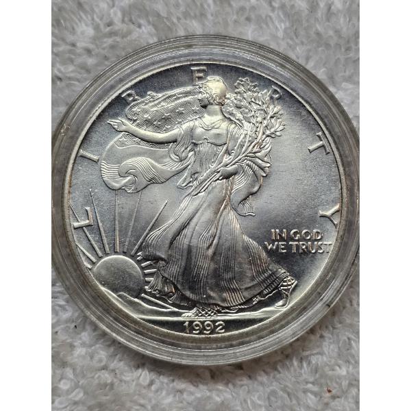 1992 United States 99.9% Pure Silver Eagle Walking Liberty Bullion Coin