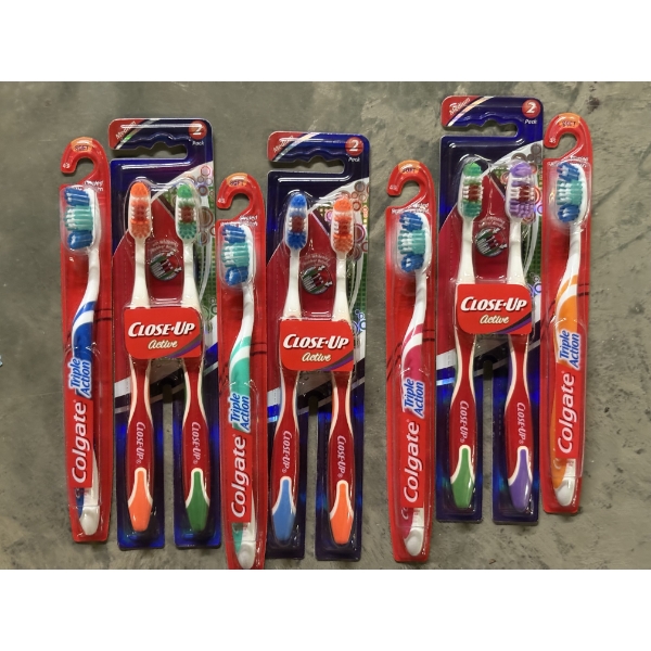 New - Random Assortment of 10 Toothbrushes