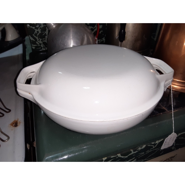 Vintage "CLUB" Colorcast 2 pc Lidded Cast Iron Cooker - Made In Ireland - See Pics Exc!