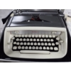 Image 3 : Vintage Portable Royal Typewriter