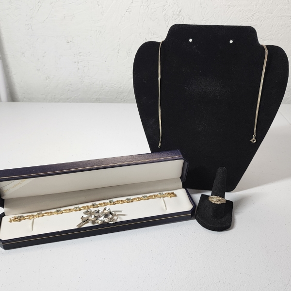 Nice Lot of Sterling Silver Jewelry: Gold-Tone Bracelet, Chain Necklace, Ring, Pin TW: 23.0g