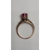 Image 4 : Women's Vintage 10K Yellow Gold Filgree Style Ring With Pink Stone - Size 6 - Weight: 2.5g