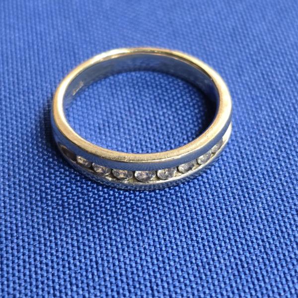 14k Men's Gold Band with Real Diamonds - Sz 10 - 6g TW