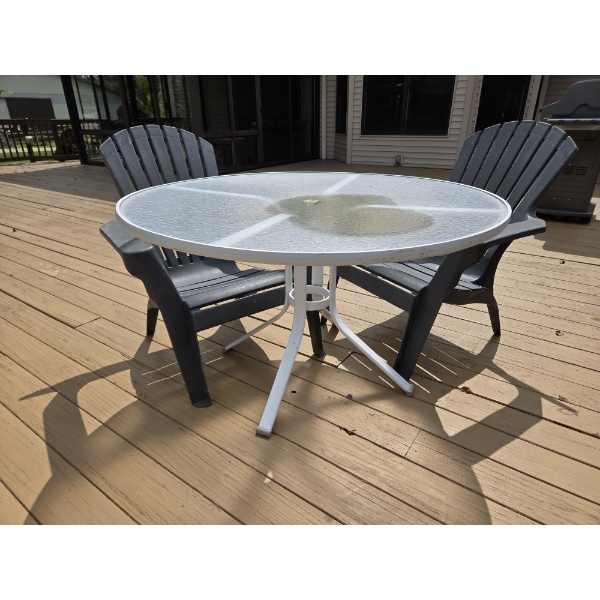 *Pick Up At Mantua Home-No Shipping Available* Excellent Condition 47''x28'' Glass Top Patio Table &
