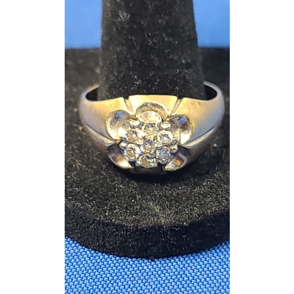 Men's Vintage 14K Gold Diamond Cluster Ring - Size 13 - Weight: 10.1g