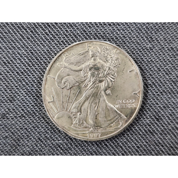 1 Oz 1997 American Eagle .999 Fine Silver Round 