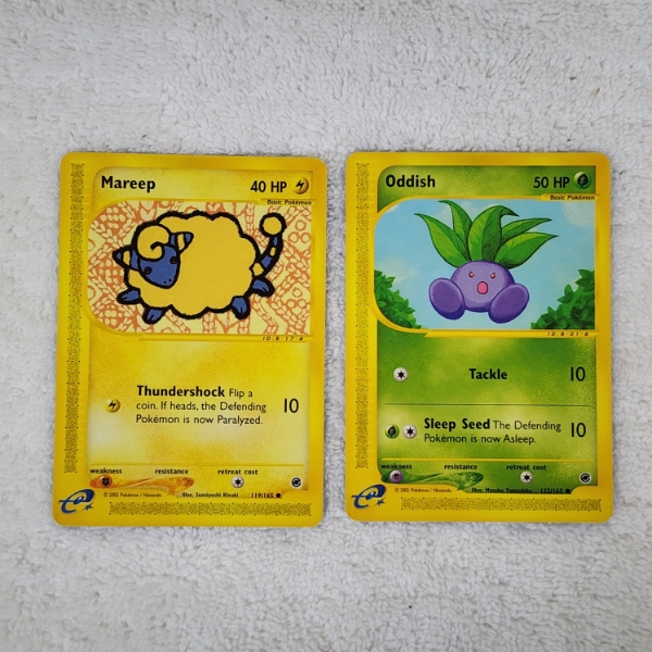 Two Vintage E-Reader Non Holo Pokemon Trading Cards ~ Mareep & Oddish