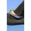 Image 4 : Women's 10K White Gold Ring With Green & Clear Stones - Size 10 - Weight: 5.6g