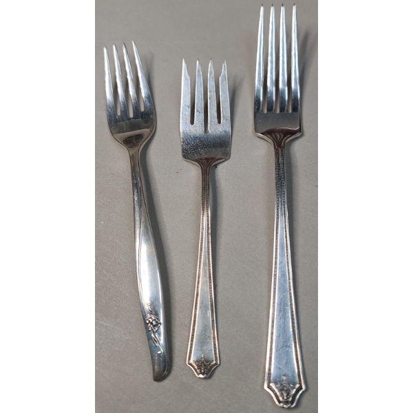 (3) Sterling Silver Forks - Total Weight: 115.3g