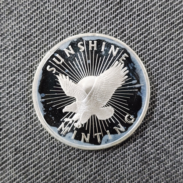 One Troy Ounce .999 Fine Silver Sunshine Minting Eagle Round