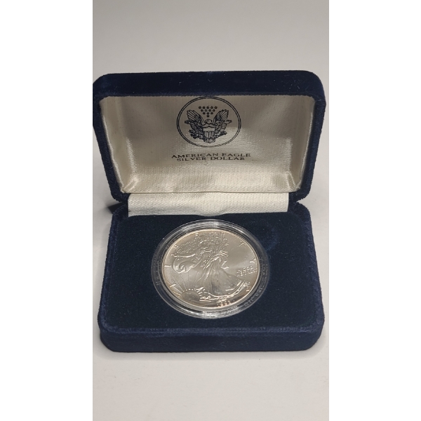 United States 1993 One Troy Ounce .999 Fine SIlver American Eagle 
