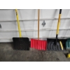 Image 4 : Lot of (4) Snow Shovels & (2) Push Brooms