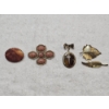 Image 1 : 5 Assorted Brooches and Pins