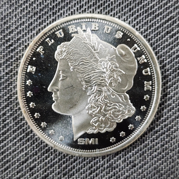One Troy Ounce .999 Fine Silver Morgan Dollar Design Round by Sunshine Mint 