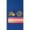 Image 6 : Vintage American Jewelry Chain Co. Three-Cat Pin Brooch & Art Nouveau-Style Lady Pendant