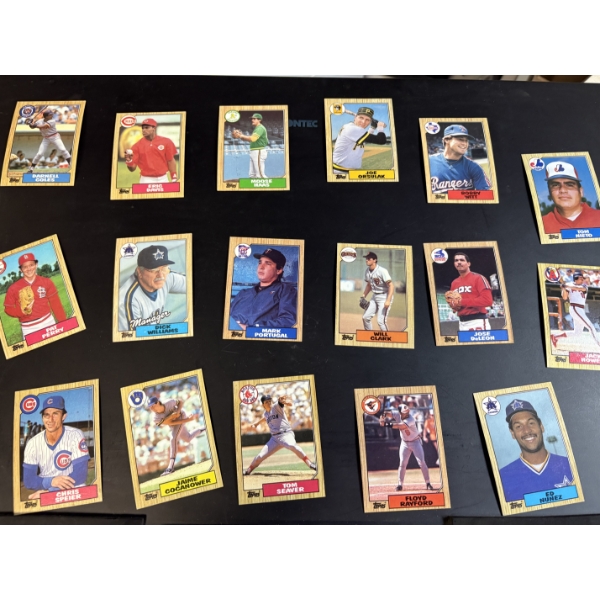 1987 Topps Baseball Cards - Includes Manny Trillo - Eric Show - Scott McGregor - Dave Kingman
