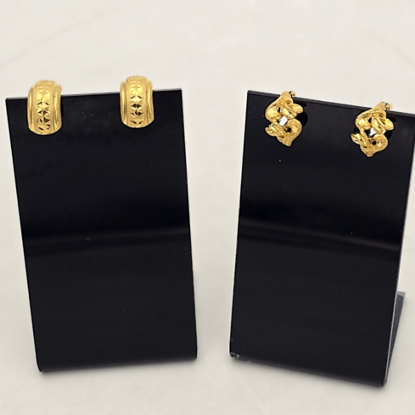 (2) Sets of 22k Gold Earrings - 9.0g TW