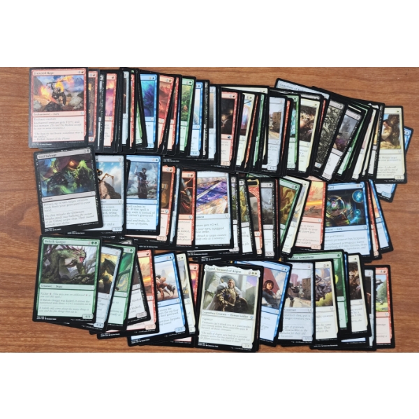 Over 100 Assorted MTG Magic The Gathering Trading Cards ~ Mostly From the Dominaria Set