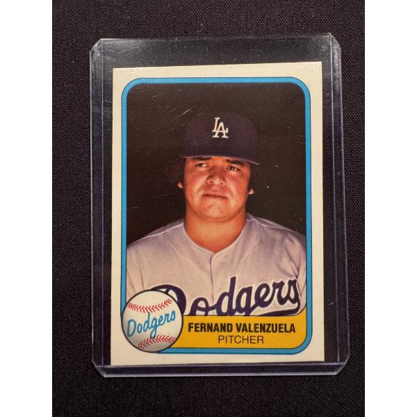 1981 Fleer Fernando Valenzuela Rookie Baseball Card In Protective Holder 