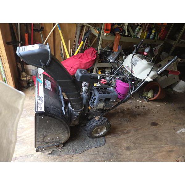 *Pick Up At Louisville Home - No Shipping Available* MTD Gold 24'' Electric Start, Heated Grips, 