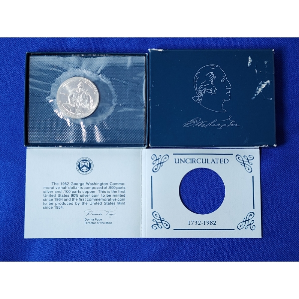 1732-1982 George Washington Commemorative 90% Silver Half Dollar w/ Box & COA