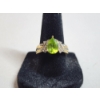 Image 1 : 14K Gold Ring with Peridot Teardrop Stone - Size 8 - Total Weight 4.2g