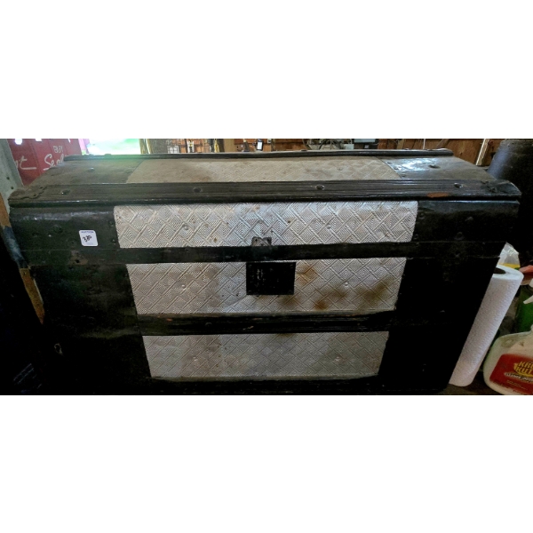 Trunk with Automotive Contents Included