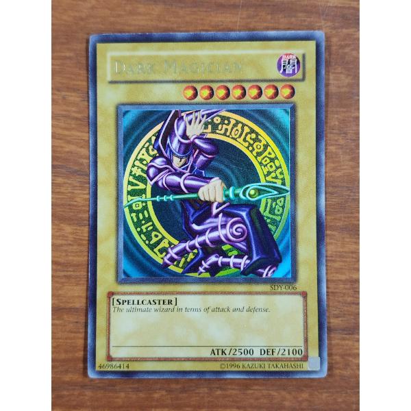 Vintage Holo Dark Magician SDY-006 Yu-Gi-Oh Trading Card - NM TO LP CONDITION