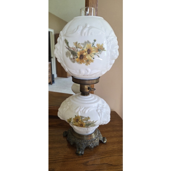 *Pick Up At Mantua Home-No Shipping Available* Amazing 21'' Vintage Parlor Lamp In Excellent Conditi