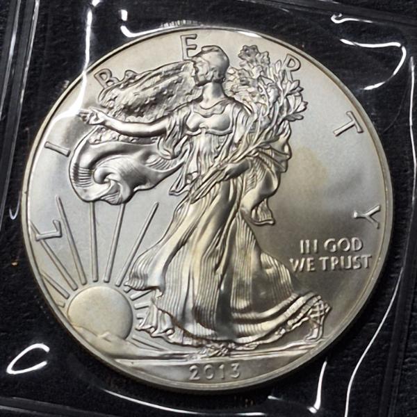 2013 United States Uncirculated Silver .999 1 Oz Eagle