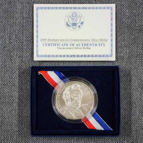2009-P Abraham Lincoln Commemorative 90% Silver Uncirculated Dollar 