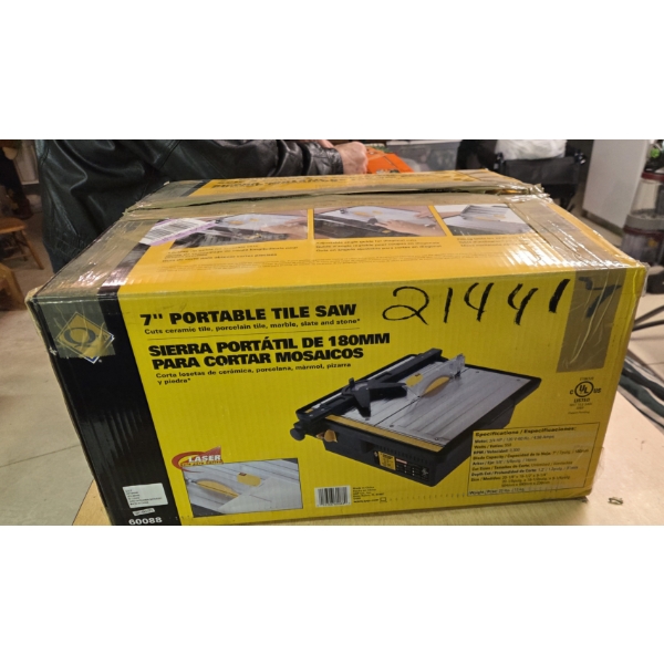 Louisville Home Pickup - Appears To Be New In Box 7  Inch Portable Tile Wet Saw- see Pics