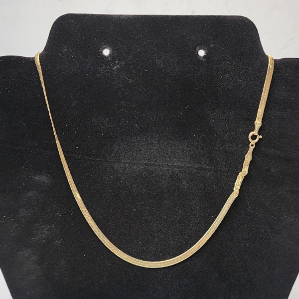 14K Yellow Gold Herringbone Necklace (Damaged) TW: 4.4g
