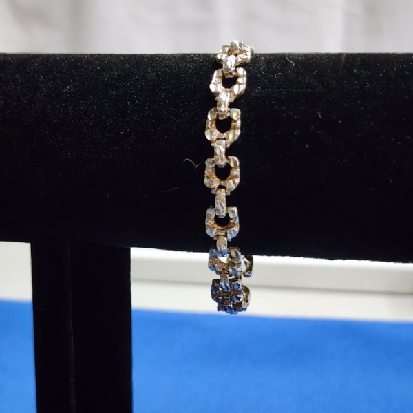 Sterling Silver Bracelet Weighing 13.5 Grams ~ Measures 8 Inches Long