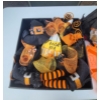 Image 2 : Assorted Halloween Items - Wreath, Witch Decor & More 