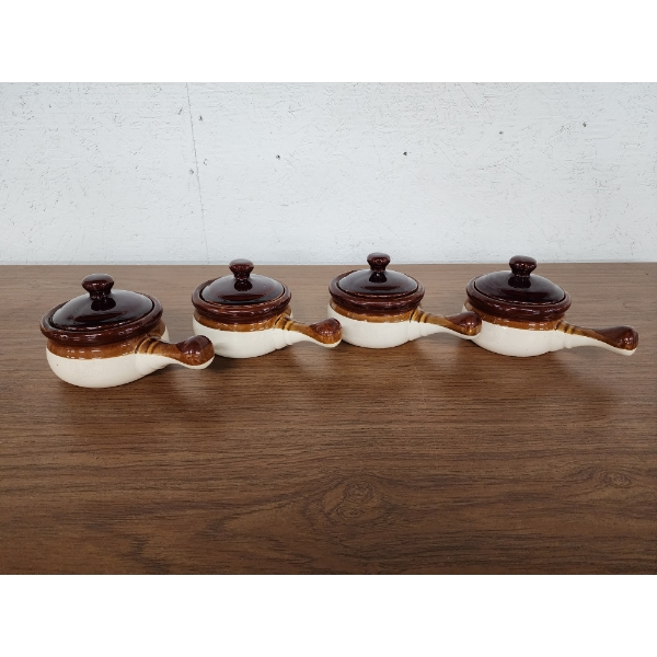 Set of 4 Ceramic Soup Crocks - Excellent Condition! 