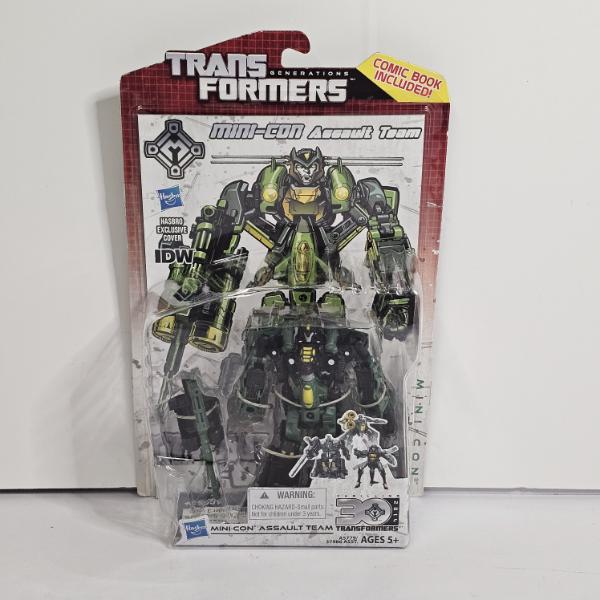 Transformers Generations Thrilling 30 Deluxe Class Mini-Con Assault Team Action Figure