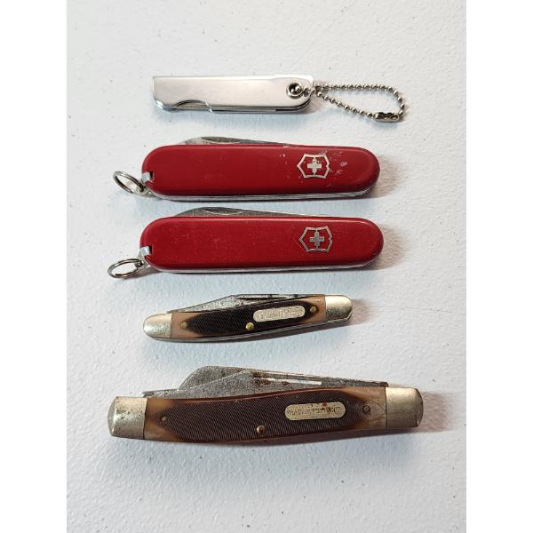 Lot of Vintage Knives Including Swiss Army, Old Timer, Master Mechanic