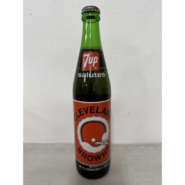 Vintage 1974 Cleveland Browns 7UP Full Bottle - Excellent Condition