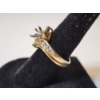 Image 4 : Beautiful 14K Gold Ring with Diamonds - Size 6.5 Total Weight 6.0g