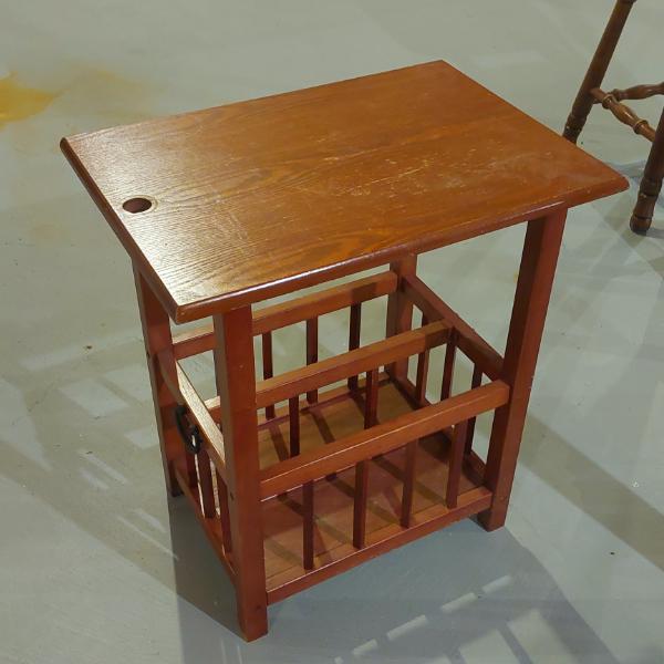 Vintage Oak End Table With Opening For Lamp Cord As Shown - 23 x 20 x 14 - Excellent Condition