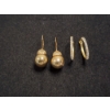 Image 1 : Two Pairs of Beautiful 14K Gold Earrings Total Weight: 2.2g