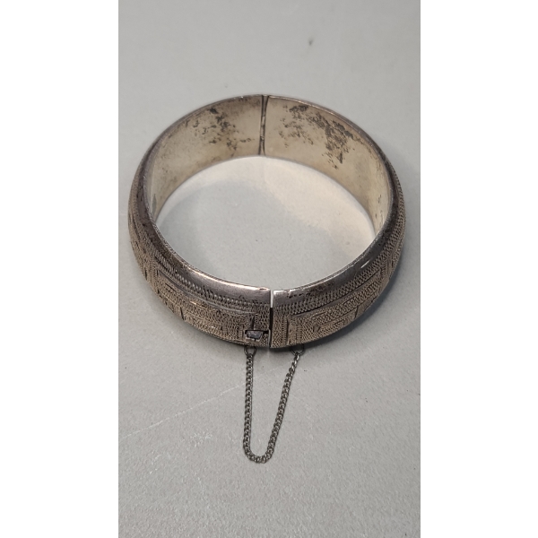 Mexico Sterling Silver Hinged Cuff Bracelet - Weight: 44.9g