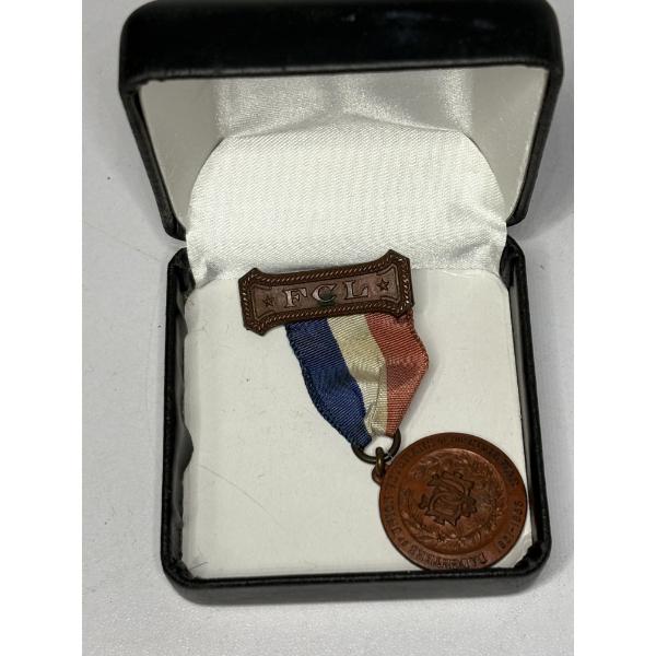 Daughters of Union Veterans of the Civil War - 1861-1865 Medal with Pin in Case - FCL