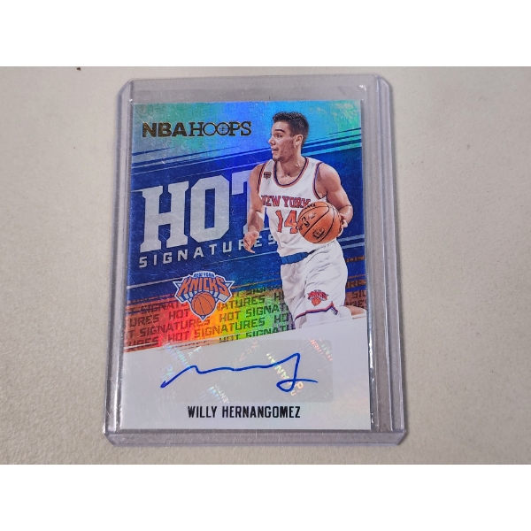 2017-18 NBA Hoops Willy Hernangomez Hot Signatures Autograph Knicks No. HS-WH