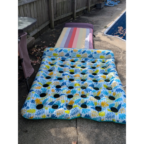 XL Lounge Rafts